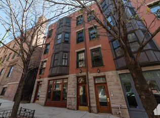 811 W Superior St #3N, Chicago, IL 60642