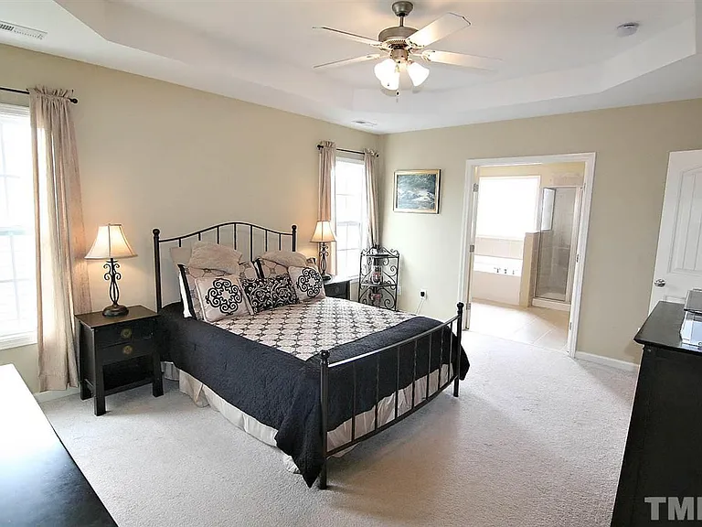 737 Keystone Park Dr — Photo 11