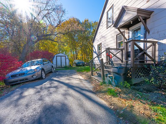3rd image of 31 Abbott Street