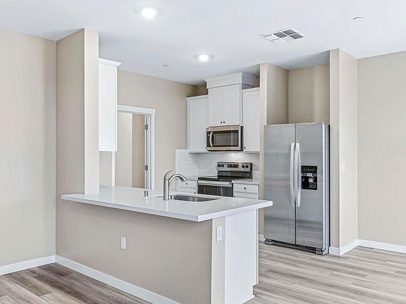 2nd image of 3533 Dillion Way