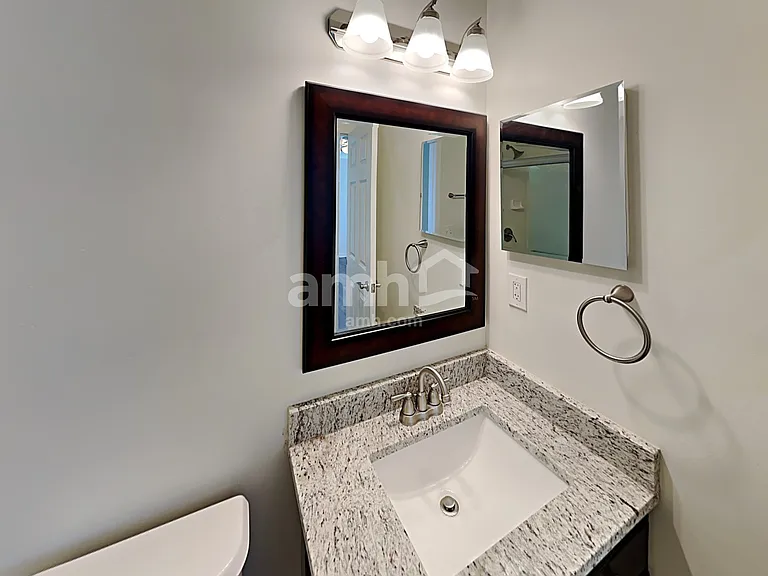 5545 Stevens Dr — Photo 12