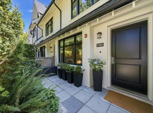 5743 Saint George St, Vancouver, BC V5W 2Y4