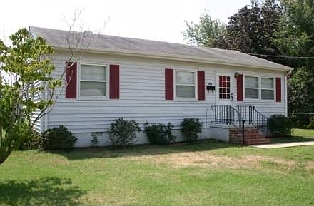 2nd image of 1114 77th St
