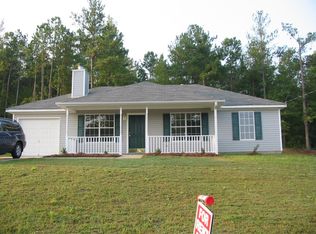 28 Connie Trl, Grantville, GA 30220