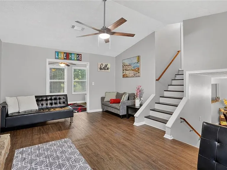 3536 Highland Pine Way — Photo 4
