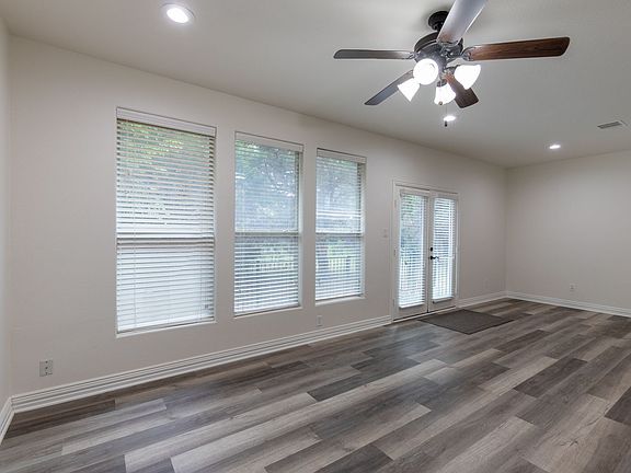 5th image of 2645 Villa Di Lago Dr #4