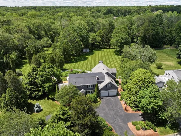 1221 Highland St, Holliston, MA 01746