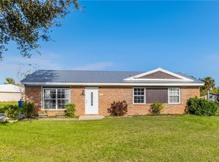 21867 Pearl St, Alva, FL 33920