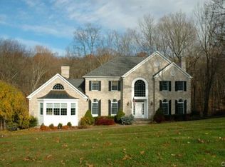 4 Amber Dr, New Fairfield, CT 06812