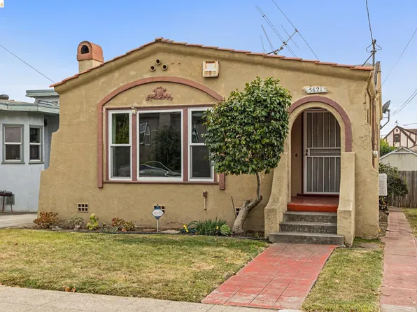 5621 Roberts Ave, Oakland, CA 94605