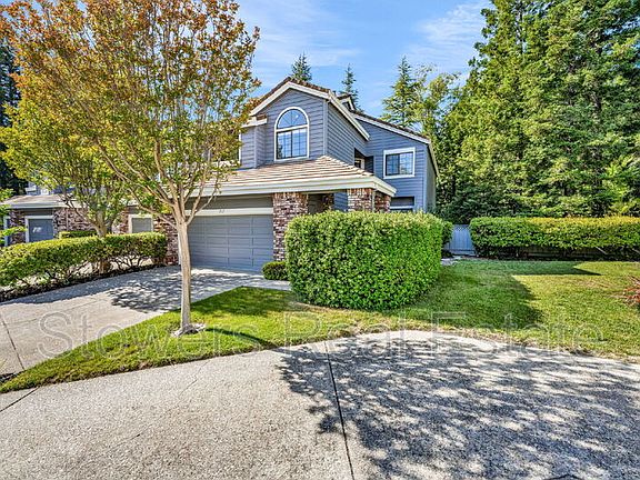 2nd image of 212 Kingswood Ct