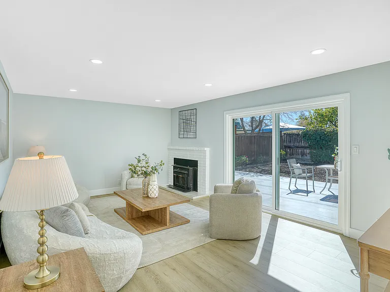 3364 Merrimac Dr — Photo 15