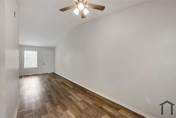 1105 Uta Blvd #106 — Photo 3