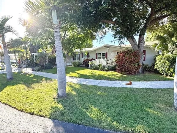 3217 NW 64th St, Coconut Creek, FL 33073