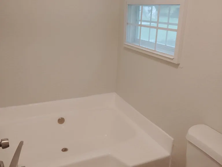 2560 Picardy Cir N — Photo 3