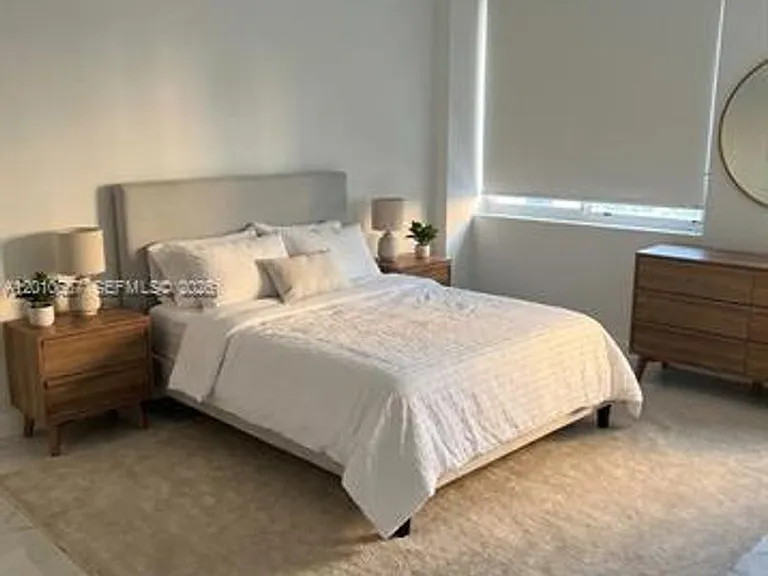 16385 Biscayne Blvd #717 — Photo 9