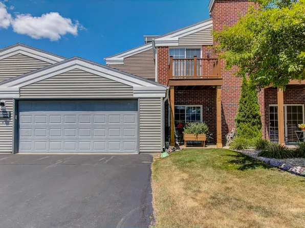 N17W26865 E Fieldhack Dr, Pewaukee, WI 53072