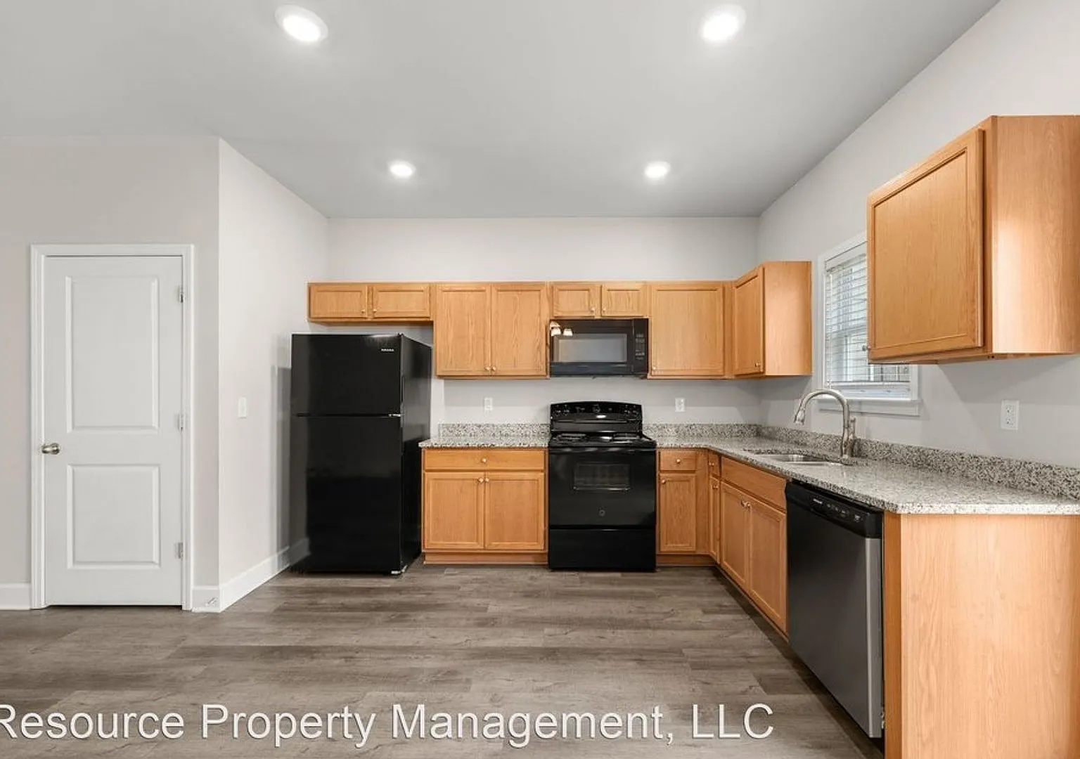 Townhome In Oakwood, GA! — Photo 4