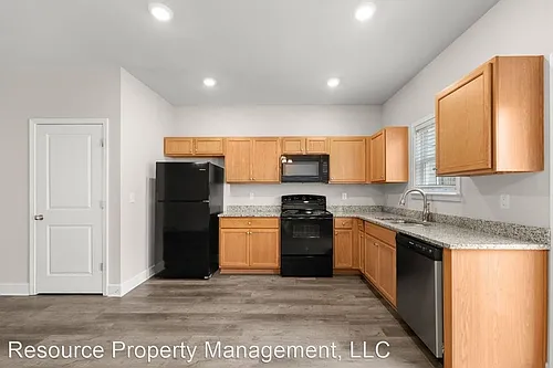 Townhome In Oakwood, GA! Photo 1