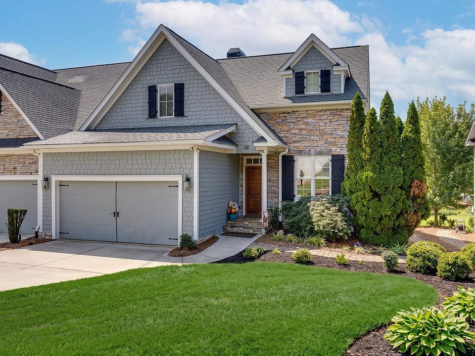 1st image of 319 Arsenal Dr