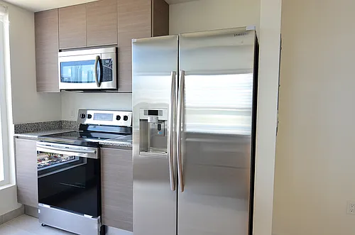 1426 NE Miami Ct #2020 Photo 1