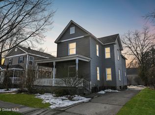 24 Davis St, Glens Falls, NY 12801