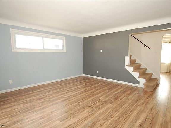 5th image of 3915 Klusner Ave