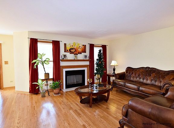 5th image of 804 Thornwood Dr