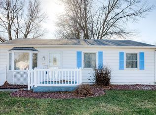 4141 E Seneca Ave, Des Moines, IA 50317