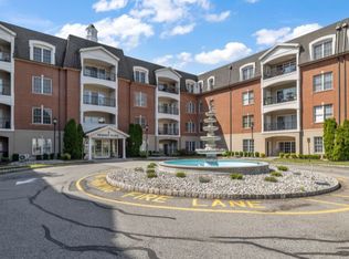206 Regency Pl, Woodbridge, NJ 07095