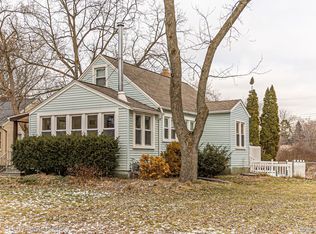 2897 Midvale Dr, Rochester Hills, MI 48309