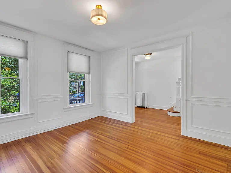 2611 11th St NW — Photo 13