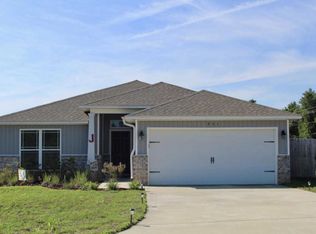 221 Croft Cir, Crestview, FL 32536