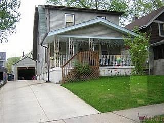 1st image of 407 Bettie St