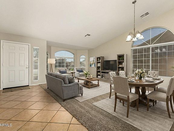 5th image of 3962 E MEADOW LARK Way