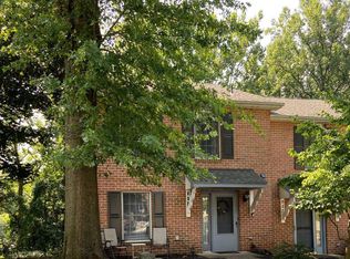 950 Innsbruck Dr, Hummelstown, PA 17036
