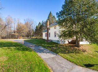 7849 Kellogg St, Clinton, NY 13323