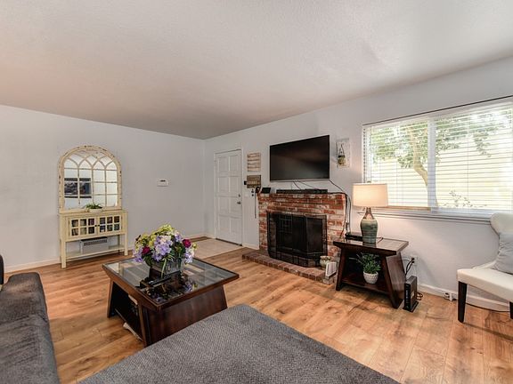 4th image of 8244 Center Pkwy #67