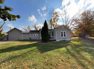 7326 N Red Hill Rd, Ellettsville, IN 47429