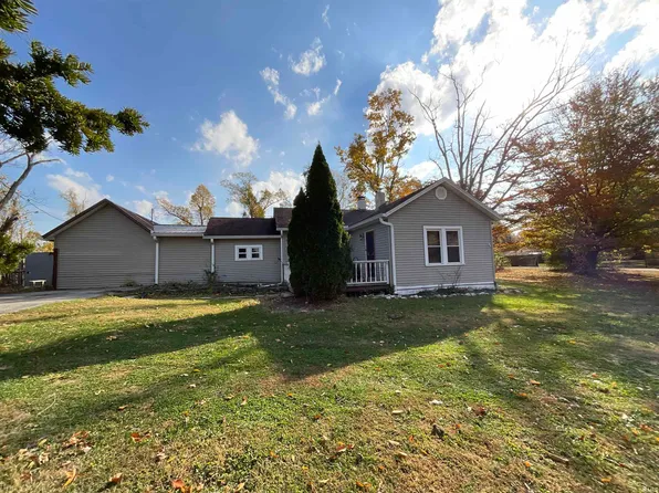 7326 N Red Hill Rd, Ellettsville, IN 47429