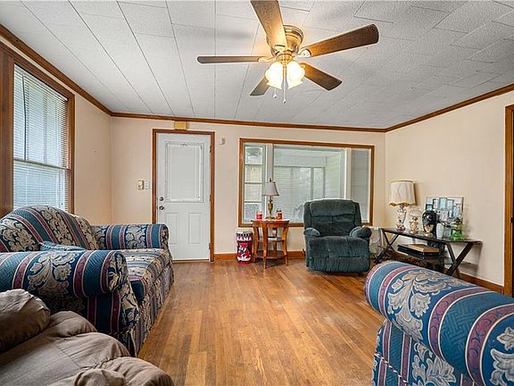4th image of 3015 Cedar Crescent Dr
