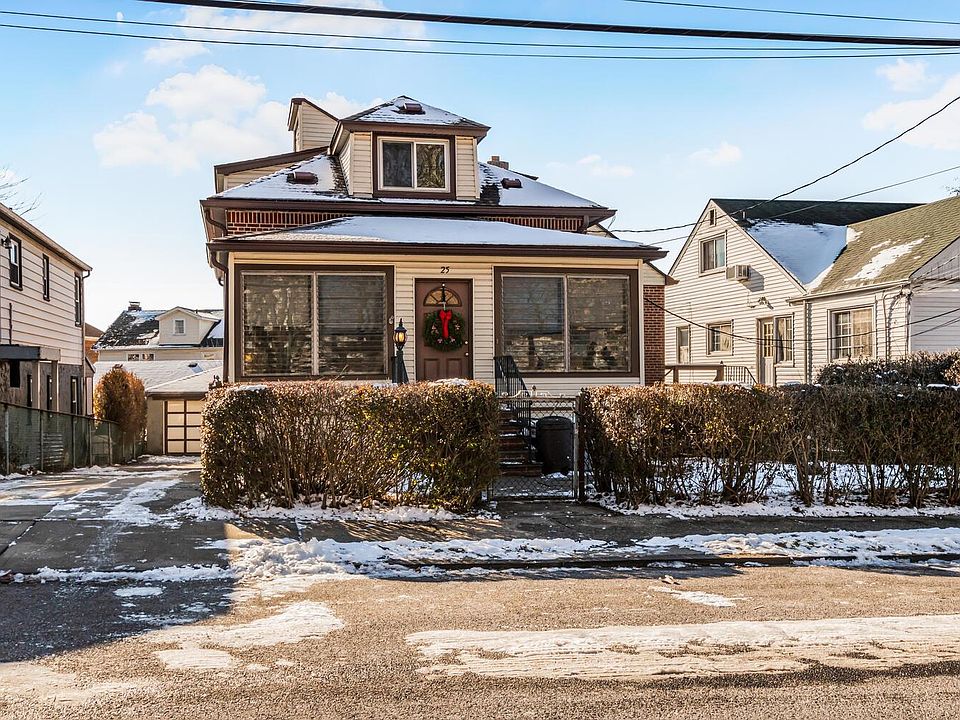 1st image of 25 Hillview Avenue