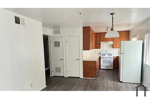 832 S Lake St #306 Photo 1