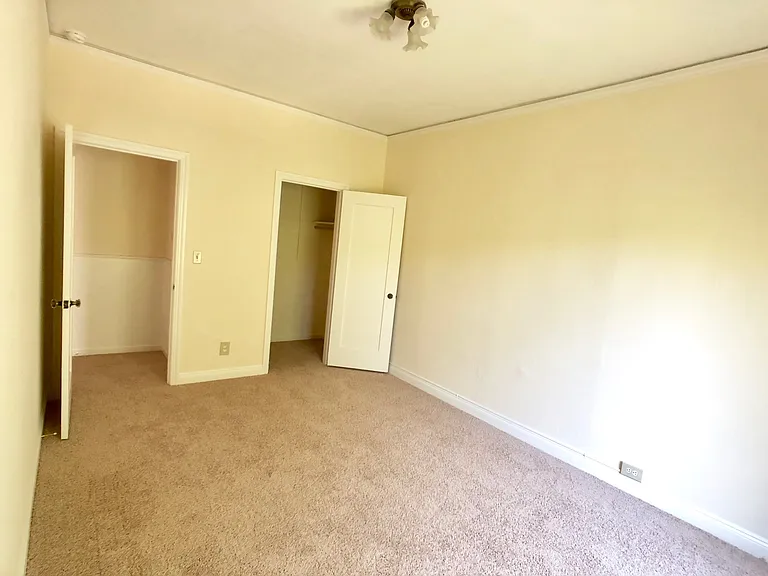 The Mediterranean Apartments — Photo 24