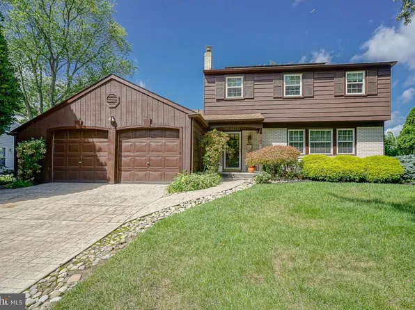 126 Henfield Ave, Cherry Hill, NJ 08003