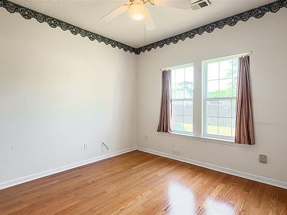 3rd image of 1029 Annelle Dr