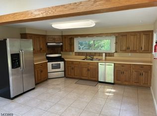 19 Crescent Rd, Wayne Twp., NJ 07470