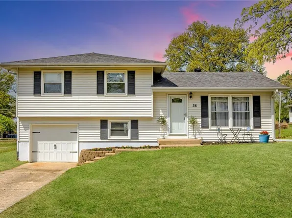 36 Georgia Ln, Liberty, MO 64068