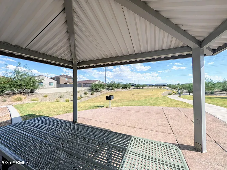 24458 W Verlea Dr — Photo 57