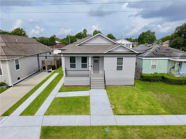 6032 Wingate Dr, New Orleans, LA 70122